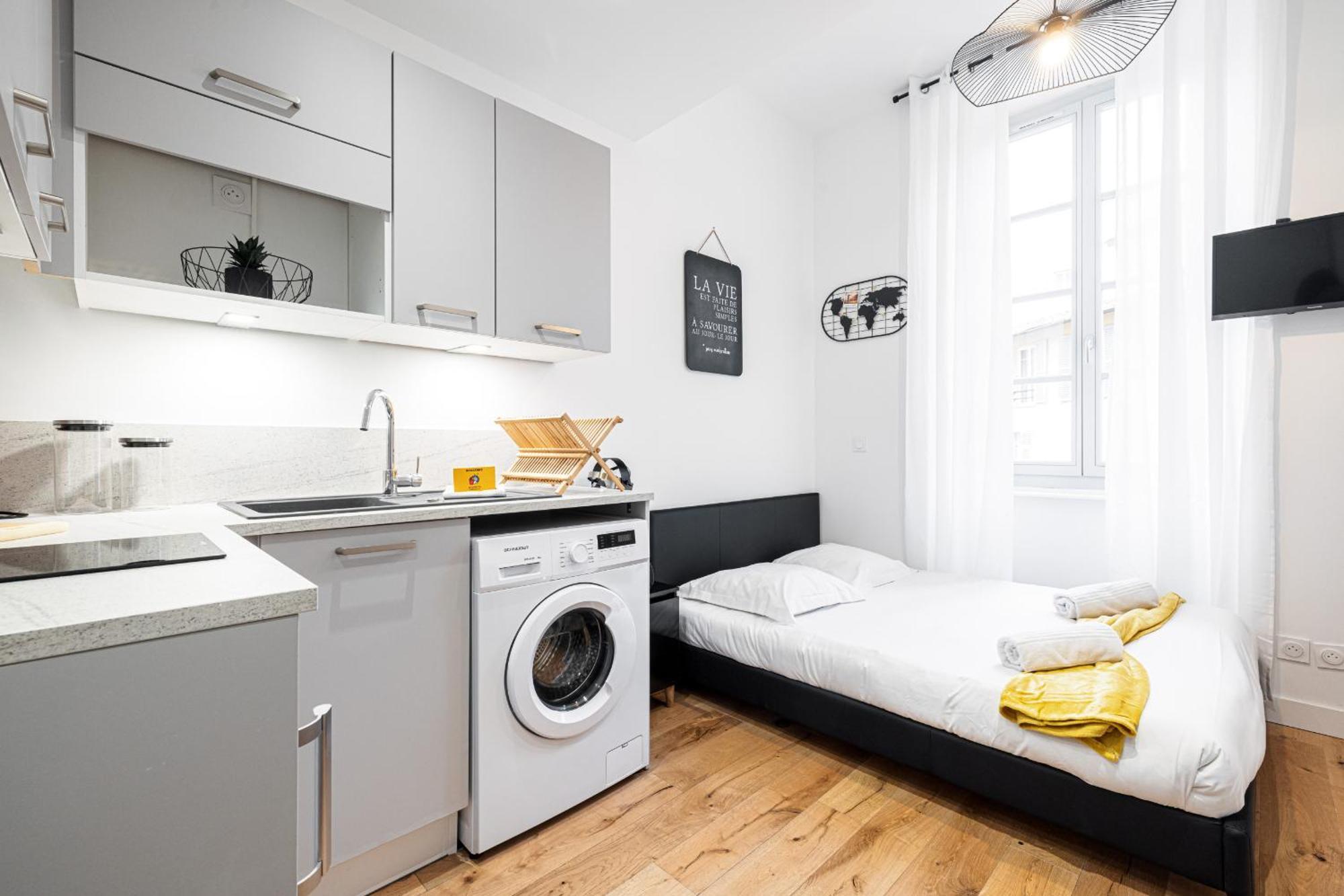 Charming Center 108 Apartment Nice